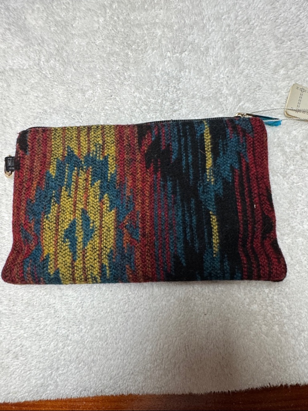 Woven Multicolor Aztec-Pattern Clutch - Picture 4 of 5